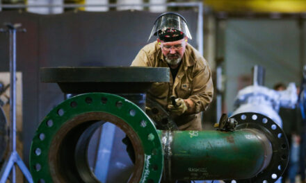 US Manufacturing Finishes 2024 in Prolonged Slump, Survey Finds