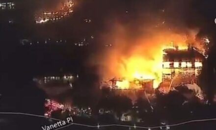 NEW CALIFORNIA FIRE ERUPTS! Studio City Now on Fire, Several Structures Engulfed (VIDEO)