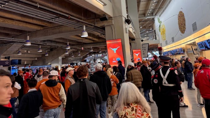 Texas and Ohio State fans enjoy the CFP Cotton Bowl on Friday night. Via: Trey Wallace