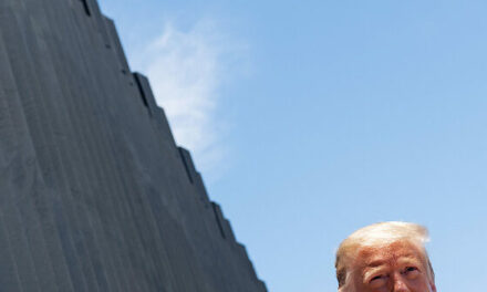 Report: Trump to Rebuild Title 42 Border Barrier