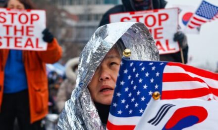 Thousands of Conservatives Rally for Impeached President in South Korea, Waving U.S. Flags