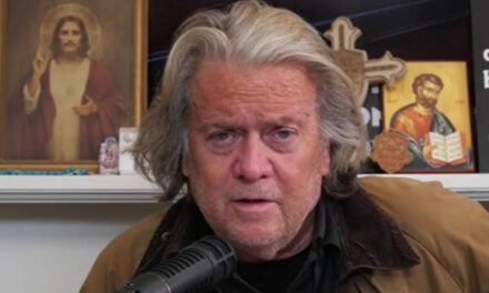 Bannon Vows to Keep Musk Out of White House: ‘He Went Out of His Way to Mock Our Movement as Racist and R-tards, and He Lost’