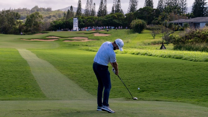 Chris Kirk hits his tee shot on the 14th hole during the final round of The Sentry 2024 at the Kapalua Resort - The Plantation Course. (Kyle Terada-USA TODAY Sports)