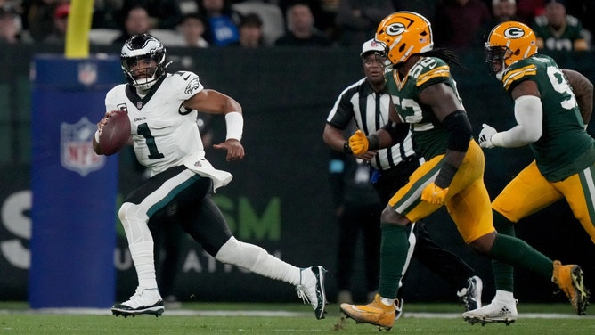 The Green Bay Packers meet the Philadelphia Eagles Sunday in the 2025 NFL Wild Card Round. (Photo credit: Kirby Lee-Imagn Images)