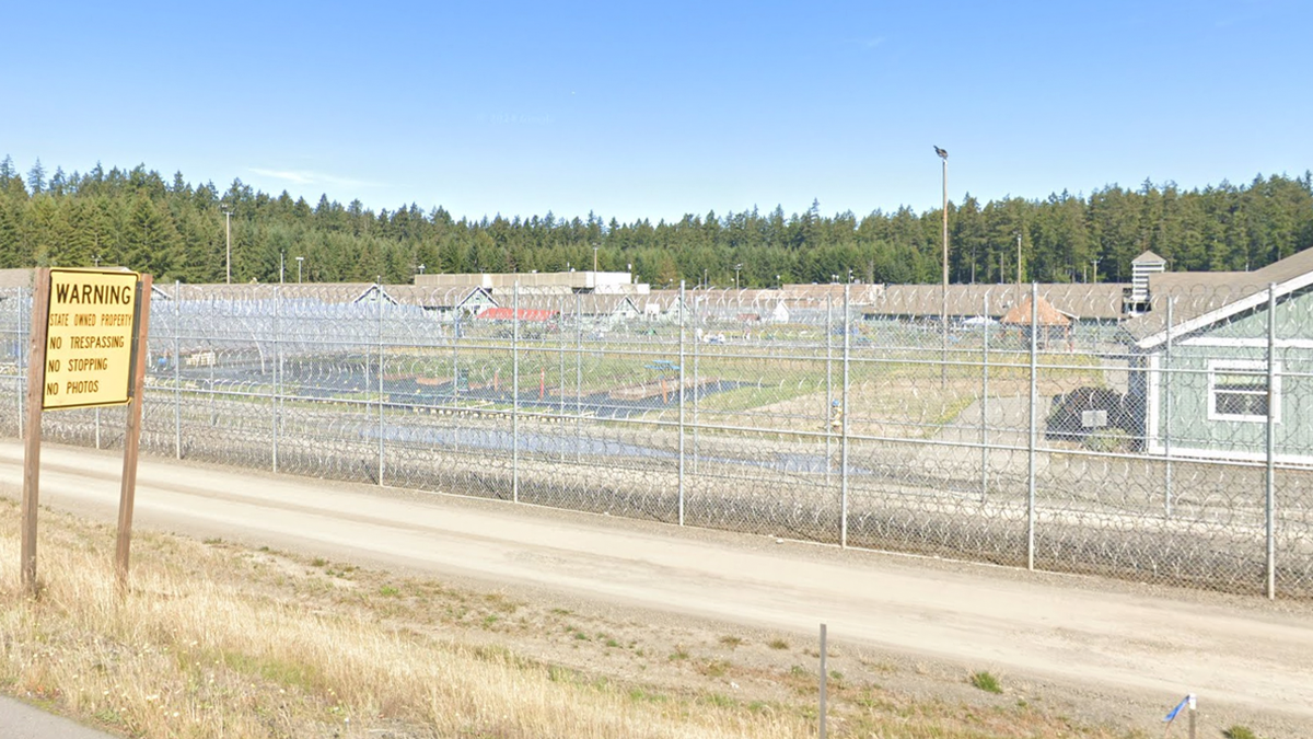 Google Maps street view image shows exterior of washington correctiosn center for women